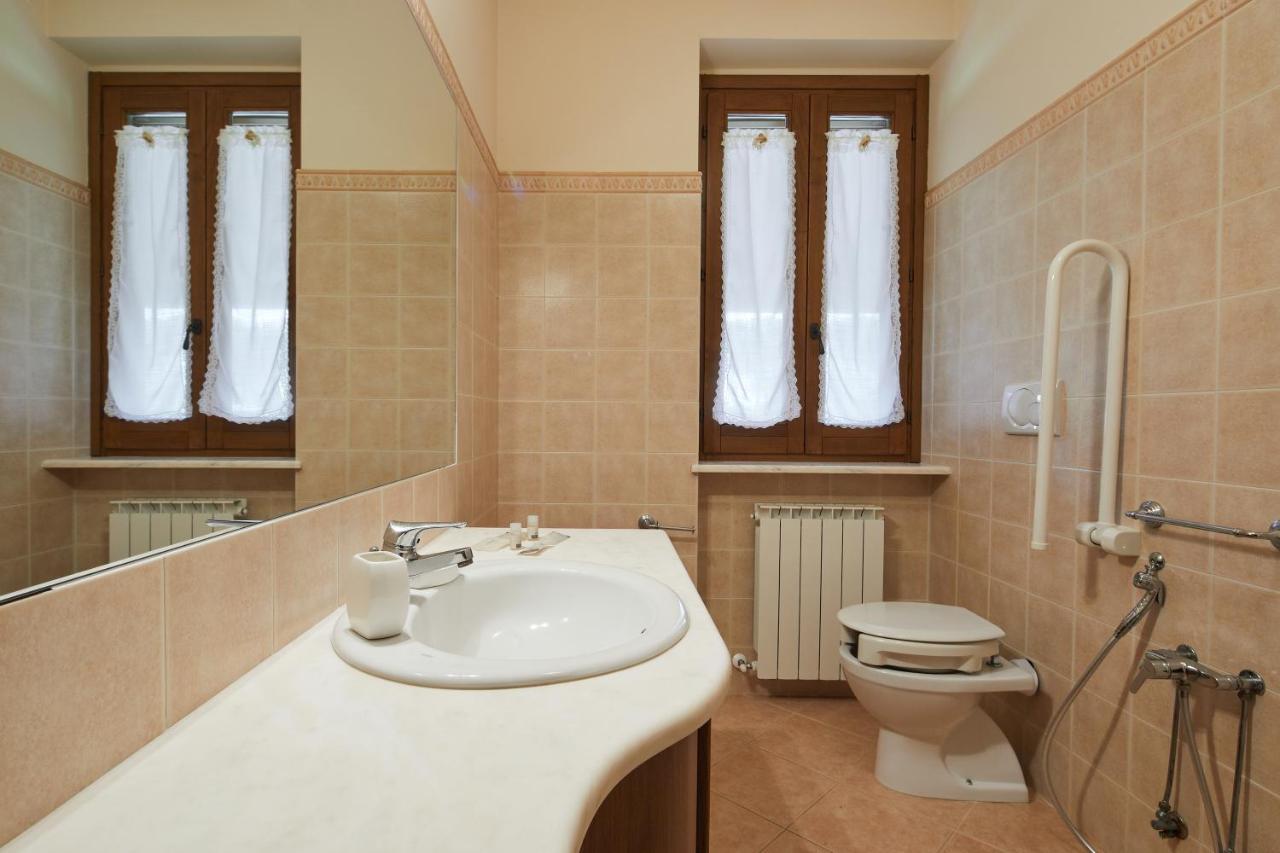 Relais La Cerreta Villa Castiglione del Lago Buitenkant foto
