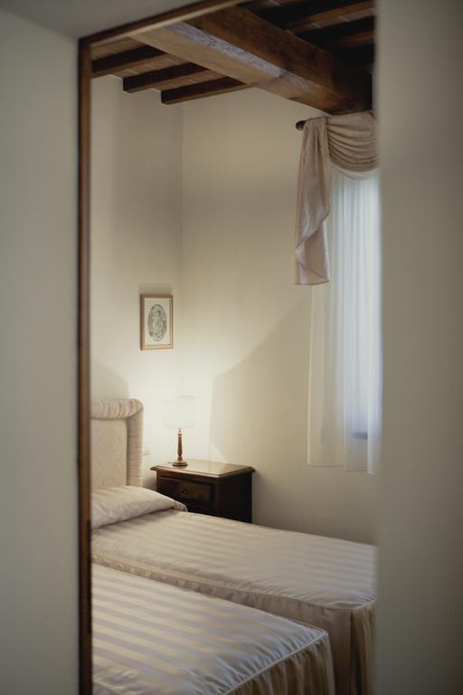 Relais La Cerreta Villa Castiglione del Lago Buitenkant foto
